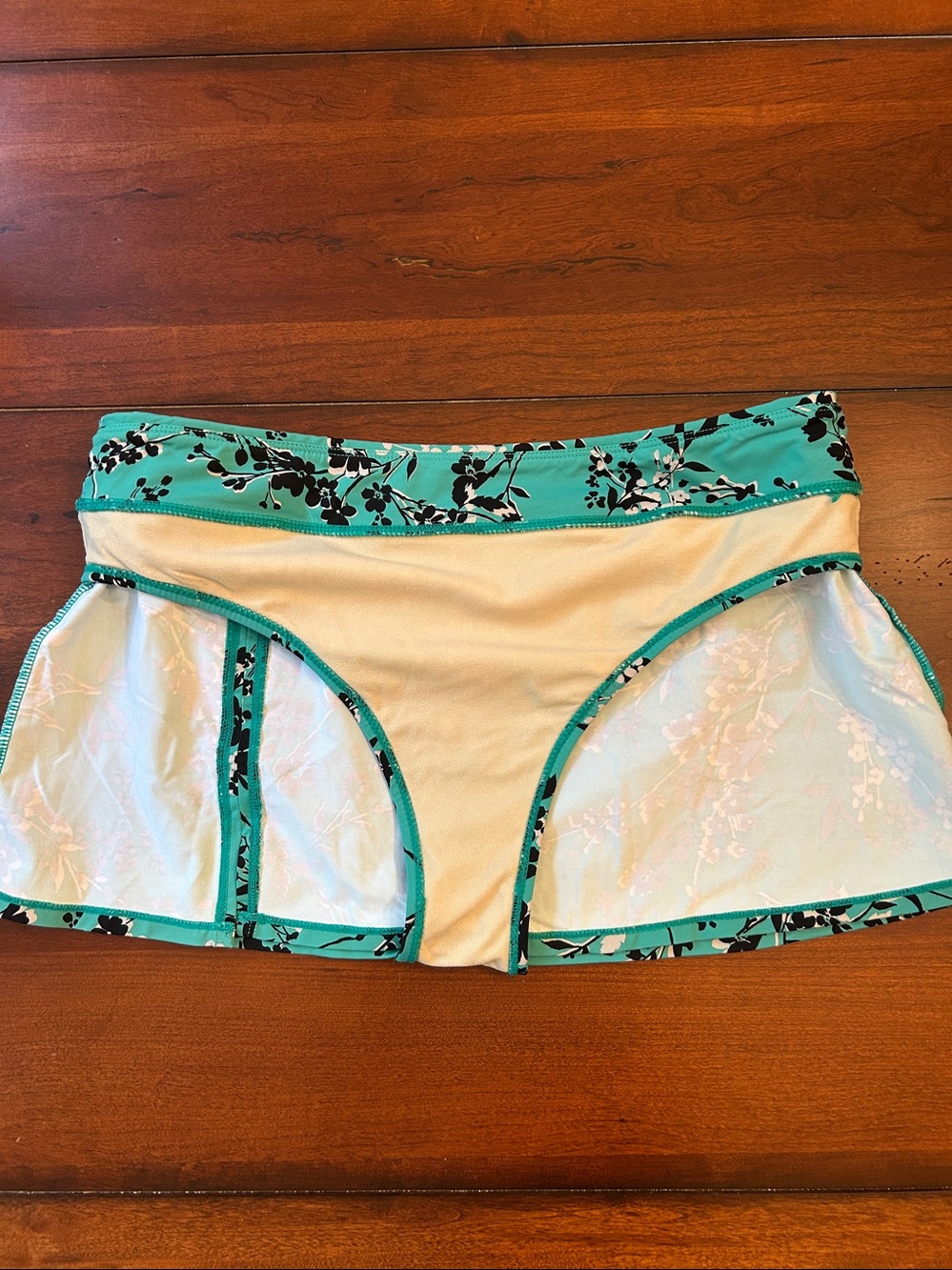 Garnet Hill Women’s Floral Tankini Set in Aqua Swim Top & Skirt size 10 - Picture 9 of 16